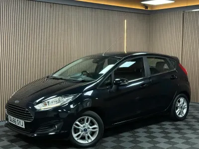 Used Ford Fiesta Zetec 82 HP (60 kW) 2016 Black Hatchback