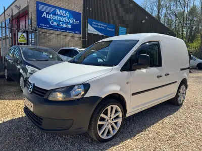 Begagnad VW Caddy Startline 75 HK (55 kW) 2015 Vit Minibuss