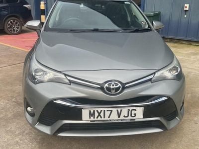 Used Toyota Avensis Business Edition 143 HP (105 kW) 2017 Grey Estate