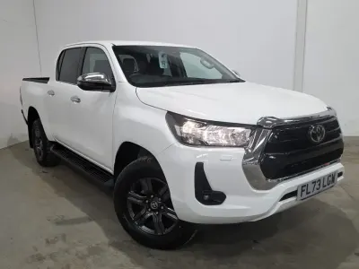 Used Toyota HiLux 150 HP (110 kW) 2023 White Pickup
