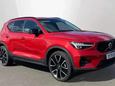 Used Volvo XC40 Ultra 194 HP (142 kW) 2024 Red SUV