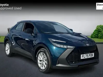 Used Toyota C-HR 140 HP (102 kW) 2025 Blue SUV