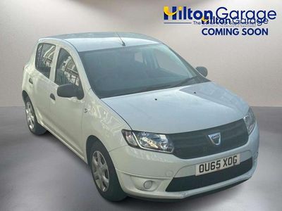 Used Dacia Sandero Ambiance 2015 White Hatchback