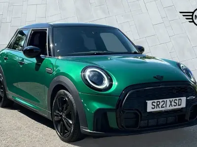 Used Mini Cooper Hatch 134 HP (98 kW) 2021 Green Hatchback
