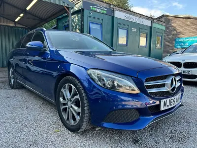 Used Mercedes C220 170 HP (125 kW) 2015 Blue Estate