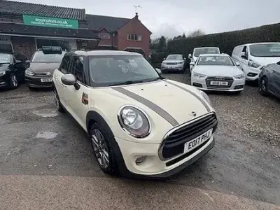 Used Mini Cooper D Seven 116 HP (85 kW) 2017 White Hatchback