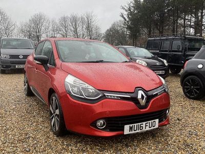 Used Renault Clio IV Dynamique 2016 Red Hatchback