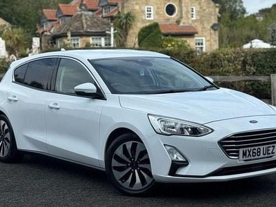 Used Ford Focus Zetec 100 HP (73 kW) 2018 White Hatchback