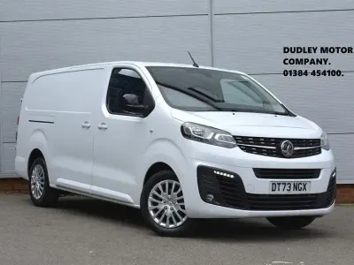Used Vauxhall Vivaro S 100 HP (73 kW) 2024 White MPV