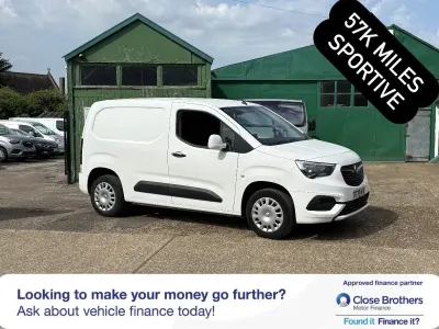 Used Vauxhall Combo Sportive 100 HP (73 kW) 2021 White MPV