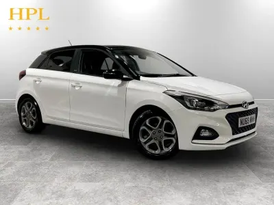 Used Hyundai i20 84 HP (61 kW) 2019 White Hatchback