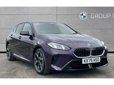 Begagnad BMW 120 M Sport 168 HK (123 kW) 2025 Lila Halvkombi