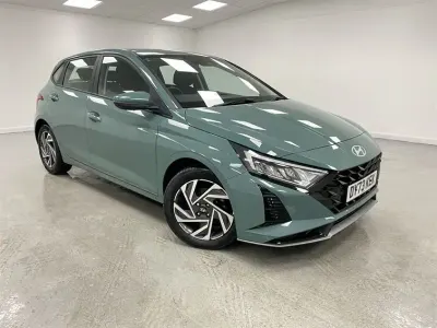 Used Hyundai i20 Advanced 2023 Green Hatchback