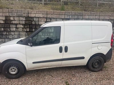 Second-hand Vauxhall Combo 90 CP (66 kW) 2015 Alb Van