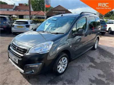 Used Peugeot Partner Tepee Outdoor 110 HP (80 kW) 2017 Grey MPV