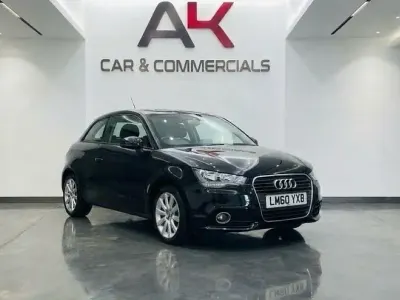 Usado Audi A1 Sport 105 HP (77 kW) 2010 Preto Citadino