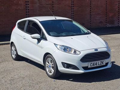 Usado Ford Fiesta Zetec 2014 Branco Citadino