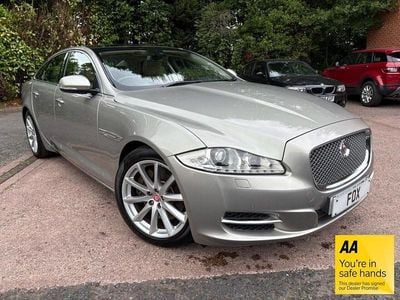 Jaguar XJ