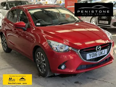 Used Mazda 2 Inclusive 90 HP (66 kW) 2016 Red Hatchback