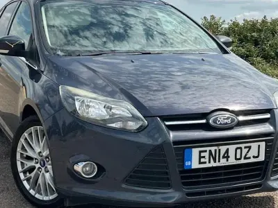 Used Ford Focus Zetec 125 HP (91 kW) 2014 Grey Hatchback