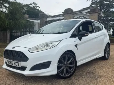 Used Ford Fiesta ST-Line 125 HP (91 kW) 2016 White Hatchback