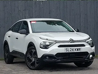 Used Citroën C4 PureTech 101 HP (74 kW) 2024 White SUV