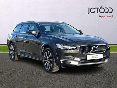 Grey Used 2022 Volvo V90 CC Estate | £37,250 (Expensive)