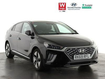 Black Used 2020 Hyundai Ioniq Premium SE Hatchback | £14,649 (Fair price)