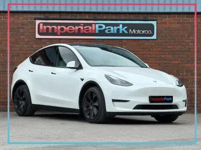 Begagnad Tesla Model Y 250 kW (340 HK) 2022 Vit SUV