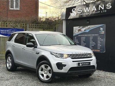Used Land Rover Discovery Sport Pure 150 HP (110 kW) 2018 Silver SUV