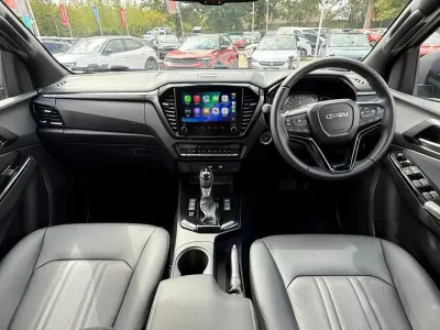 New Isuzu D-Max 137 kW (187 HP) 2026 Grey Pickup