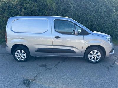 Used Vauxhall Combo 100 HP (73 kW) 2021 Grey MPV