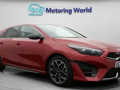 Używany Kia Ceed GT-Line 160 KM (117 kW) 2023 Czerwony Hatchback