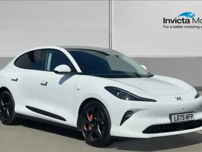 Begagnad MG IM6 553 kW (752 HK) 2025 Vit SUV