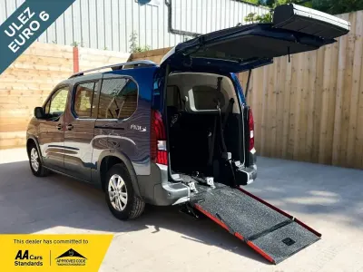 Used Peugeot Rifter Access 131 HP (96 kW) 2020 Blue MPV