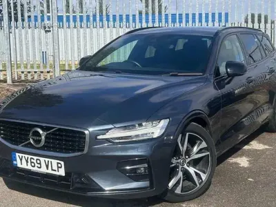 Used Volvo V60 R-Design 190 HP (139 kW) 2020 Blue Estate