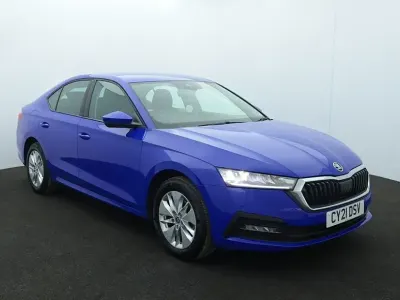 Used Skoda Octavia SE Technology 110 HP (80 kW) 2021 Blue Hatchback