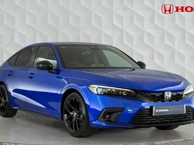 Używany Honda Civic Sport 181 KM (133 kW) 2024 Niebieski Hatchback