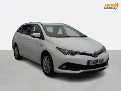 Used Toyota Auris Hybrid