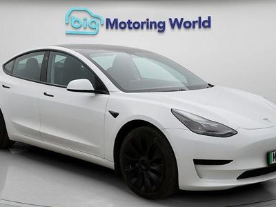 White Used 2022 Tesla Model 3 RWD Sedan | £20,000 (Fair price)