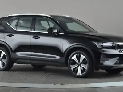 Usado Volvo XC40 Core 211 CV (155 kW) 2022 Negro SUV