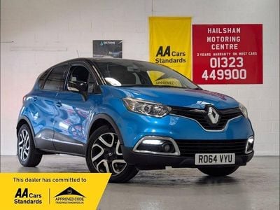 Used Renault Captur Dynamique 90 HP (66 kW) 2014 Blue/black SUV