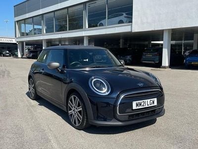 Używany Mini Cooper Exclusive 136 KM (100 kW) 2021 Czarny Hatchback