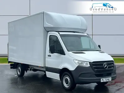 Usado Mercedes Sprinter Progressive 150 HP (110 kW) 2024 Branco Van