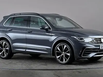 Usado VW Tiguan R-line 150 CV (110 kW) 2023 Gris SUV