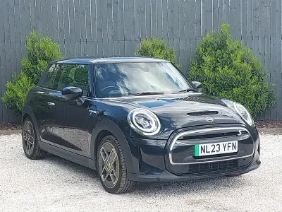 Usado Mini Cooper S Level 2 135 kW (184 CV) 2023 Negro Utilitario