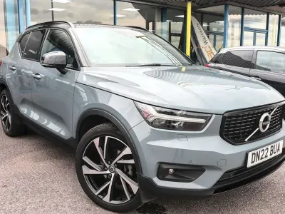 Usado Volvo XC40 R-Design Pro 2022 Gris SUV