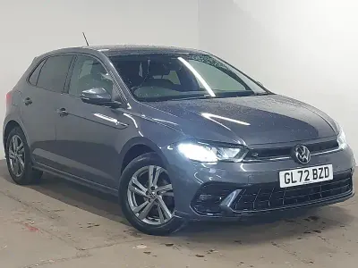 Begagnad VW Polo R-line 95 HK (69 kW) 2022 Grå Halvkombi
