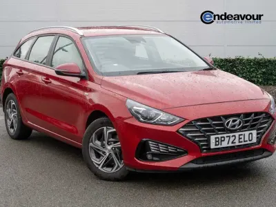 Second-hand Hyundai i30 SE 120 CP (88 kW) 2023 Roșu Break