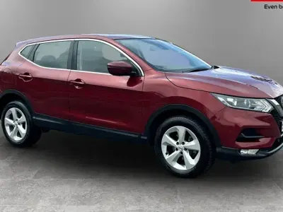 Used Nissan Qashqai Acenta Premium 116 HP (85 kW) 2019 Red SUV